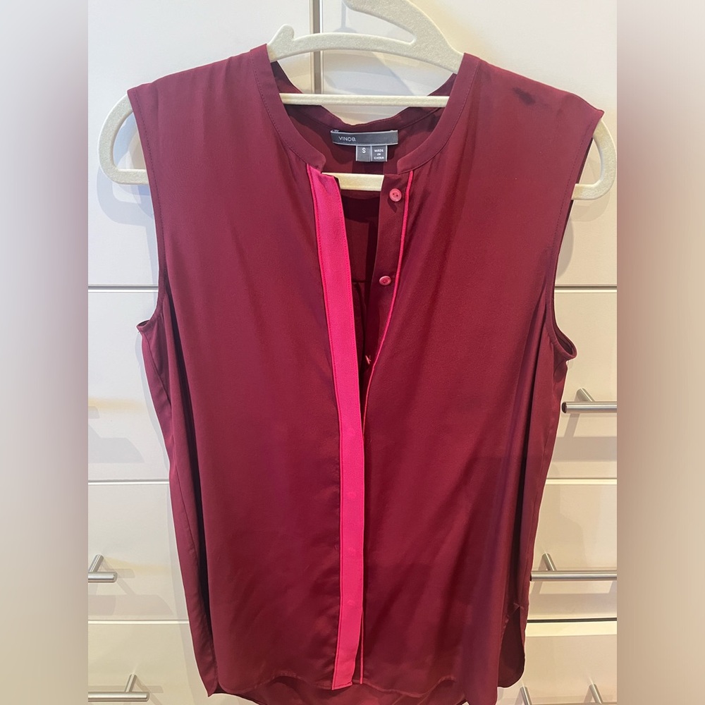 Raspberry Vince sleeveless blouse with buttons
